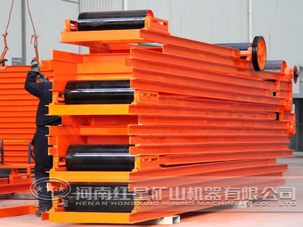 皮帶輸送機(jī) 皮帶輸送機(jī)