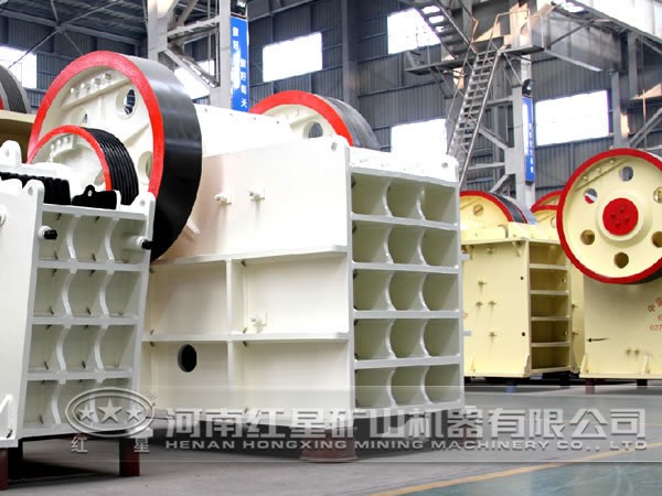 鄂式破碎設(shè)備 鄂式破碎設(shè)備