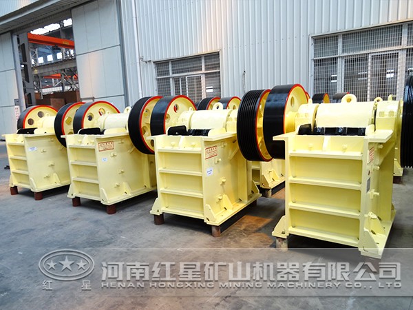 時(shí)產(chǎn)1400噸顎式碎石機(jī)廠家 時(shí)產(chǎn)1400噸顎式碎石機(jī)廠家