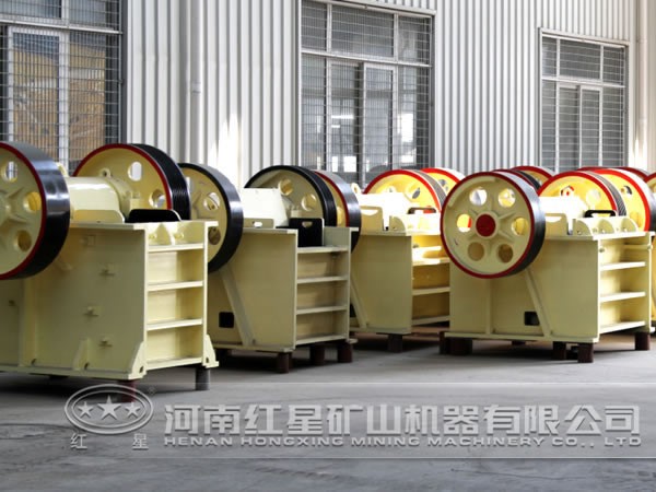 顎式破碎設(shè)備 顎式破碎設(shè)備