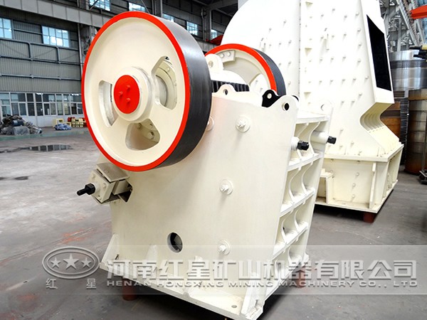 地開(kāi)石破碎機(jī)