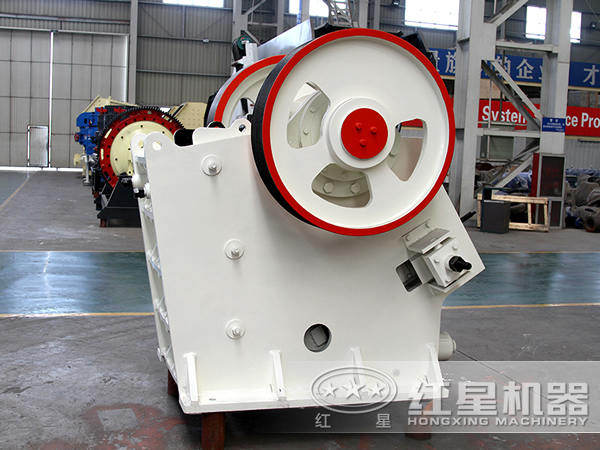 時(shí)產(chǎn)超500噸顎式破碎機(jī)型號(hào) 時(shí)產(chǎn)超500噸顎式破碎機(jī)型號(hào)