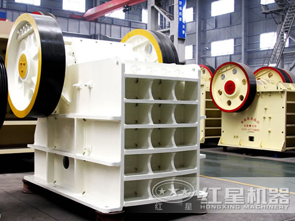 地開(kāi)石破碎機(jī)