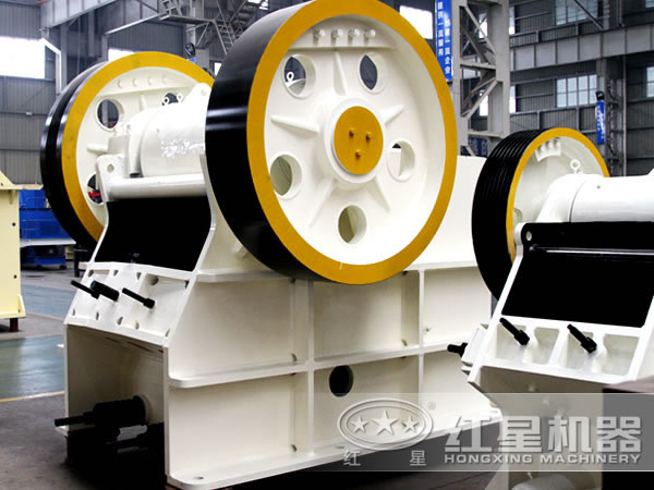 地開(kāi)石破碎機(jī)