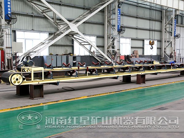 皮帶輸送機(jī)生產(chǎn)車間 皮帶輸送機(jī)生產(chǎn)車間