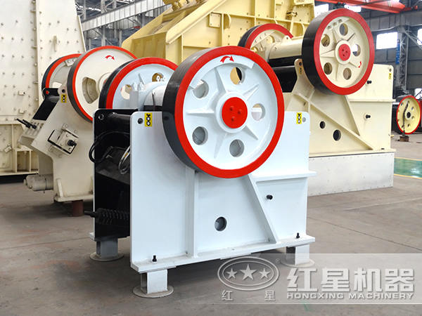 復(fù)擺顎式破碎機(jī) 復(fù)擺顎式破碎機(jī)