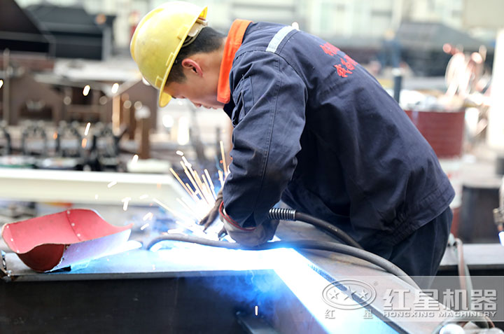 紅星機(jī)器生產(chǎn)車間 紅星機(jī)器生產(chǎn)車間