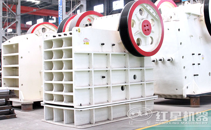 德版顎式破碎機(jī) 德版顎式破碎機(jī)