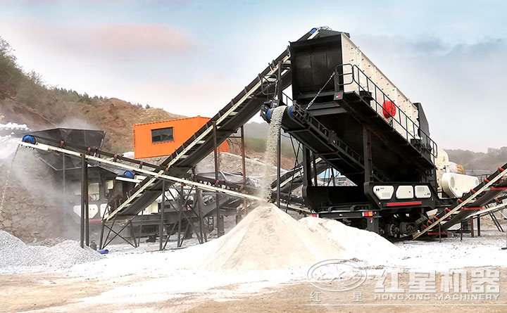 移動碎石機(jī)碎石現(xiàn)場 移動碎石機(jī)碎石現(xiàn)場