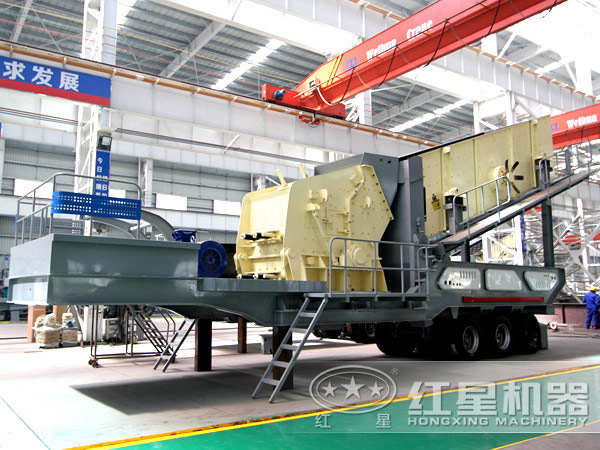 移動(dòng)反擊式破碎站 移動(dòng)反擊式破碎站