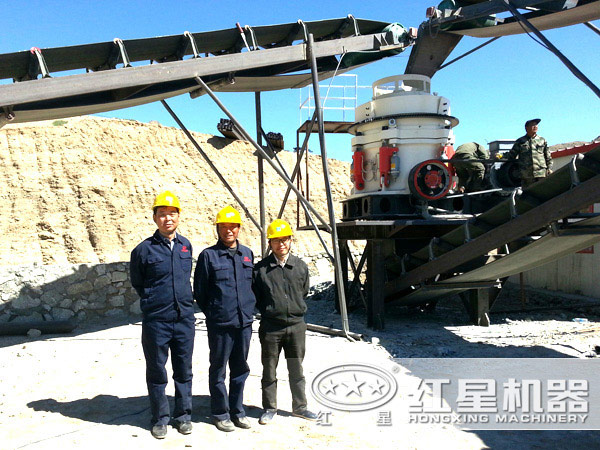 設(shè)備安裝現(xiàn)場 設(shè)備安裝現(xiàn)場