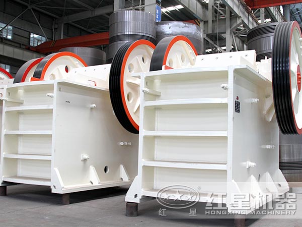 100tph顎式破石機(jī) 100tph顎式破石機(jī)