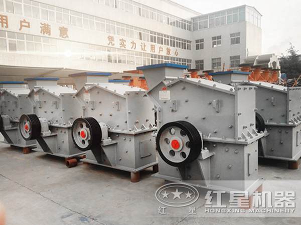 大中型反擊式破碎制砂機(jī) 大中型反擊式破碎制砂機(jī)