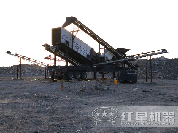 流動(dòng)式建筑垃圾粉碎機(jī)生產(chǎn)現(xiàn)場 流動(dòng)式建筑垃圾粉碎機(jī)生產(chǎn)現(xiàn)場