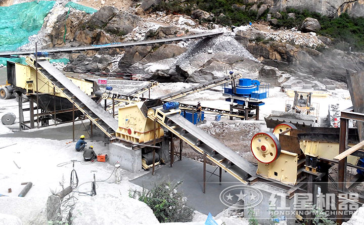 小型碎沙機(jī)生產(chǎn)現(xiàn)場(chǎng) 小型碎沙機(jī)生產(chǎn)現(xiàn)場(chǎng)