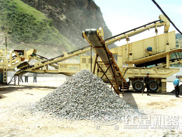 可移動碎石機現(xiàn)場 可移動碎石機現(xiàn)場