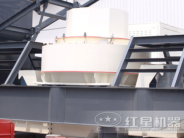 移動(dòng)環(huán)保制砂機(jī)—制砂機(jī)近景圖 移動(dòng)環(huán)保制砂機(jī)—制砂機(jī)近景圖