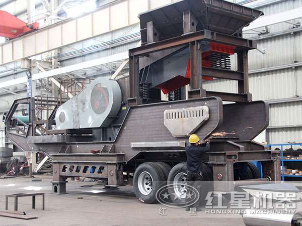 紅星輪胎移動(dòng)破生產(chǎn)車間 紅星輪胎移動(dòng)破生產(chǎn)車間