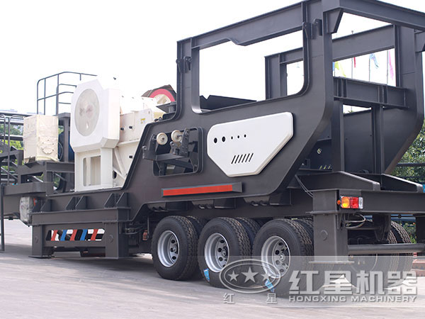 移動碎石機(jī)