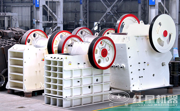 大型碎石機(jī) 大型碎石機(jī)