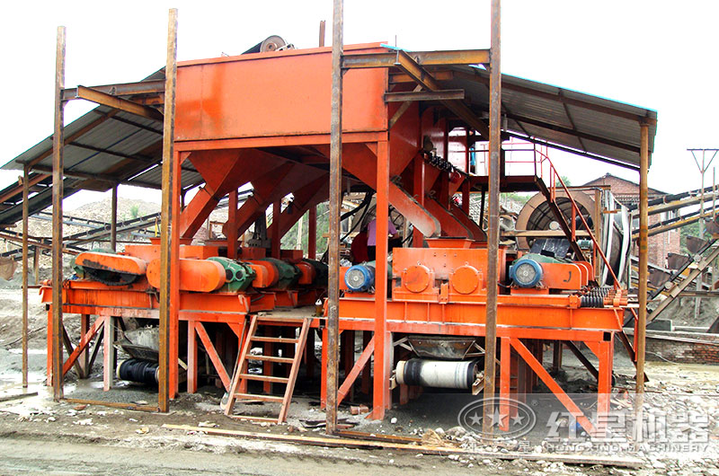 對輥式破碎機客戶現(xiàn)場 對輥式破碎機客戶現(xiàn)場