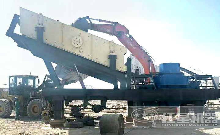 移動制砂機(jī)設(shè)備客戶現(xiàn)場 移動制砂機(jī)設(shè)備客戶現(xiàn)場