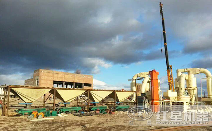 磨粉機(jī)客戶現(xiàn)場 磨粉機(jī)客戶現(xiàn)場