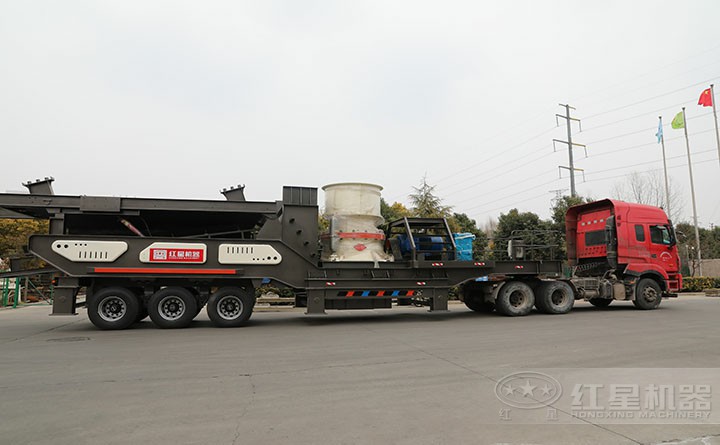 輪胎破碎機(jī)發(fā)貨現(xiàn)場(chǎng) 輪胎破碎機(jī)發(fā)貨現(xiàn)場(chǎng)