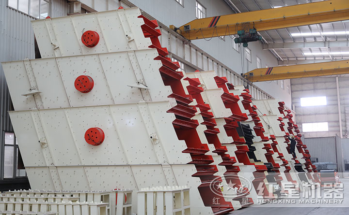 石料生產(chǎn)線配置-振動(dòng)篩 石料生產(chǎn)線配置-振動(dòng)篩