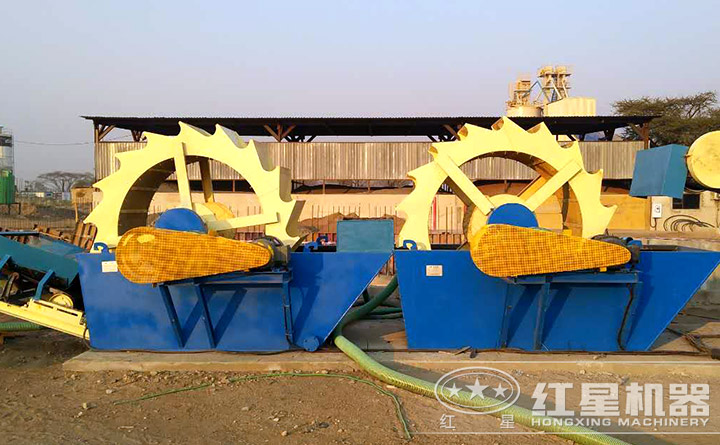 紅星技工現(xiàn)場(chǎng)指導(dǎo)設(shè)備安裝、調(diào)試