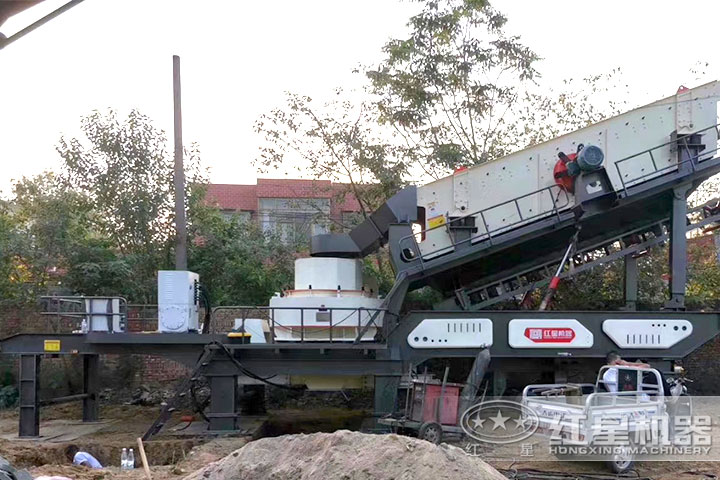 移動制沙現(xiàn)場 移動制沙現(xiàn)場