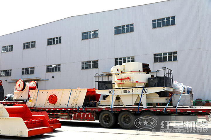 人造沙機器發(fā)貨現(xiàn)場 人造沙機器發(fā)貨現(xiàn)場