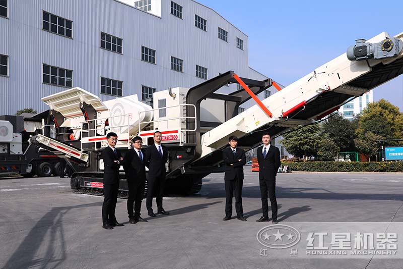 移動式石頭碎沙機設(shè)備實拍圖 移動式石頭碎沙機設(shè)備實拍圖