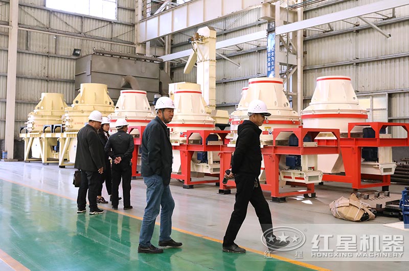 客戶參觀生產(chǎn)車(chē)間