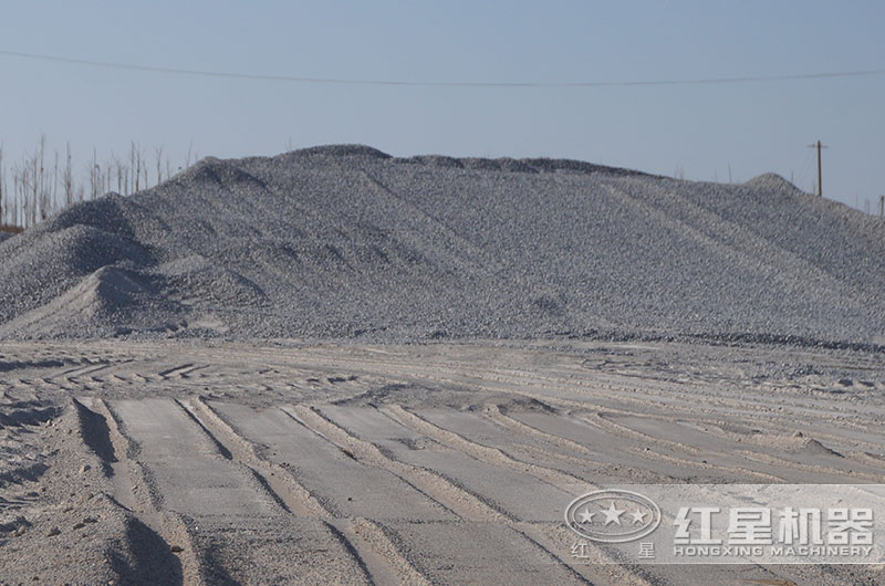 硅石加工現(xiàn)場 硅石加工現(xiàn)場