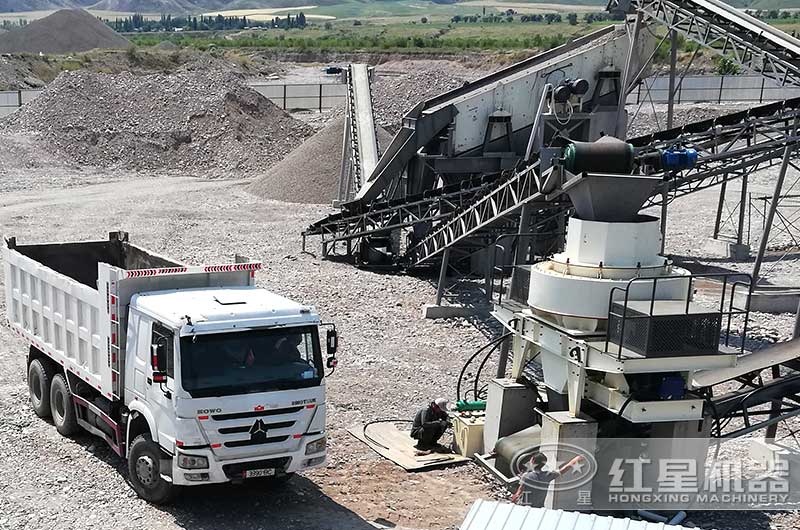 制砂機生產(chǎn)現(xiàn)場 制砂機生產(chǎn)現(xiàn)場