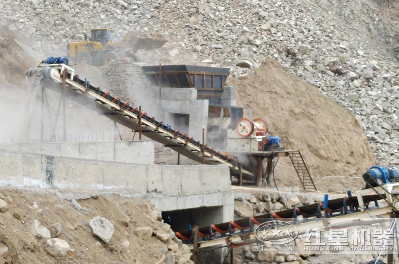 碎石生產(chǎn)現(xiàn)場 碎石生產(chǎn)現(xiàn)場