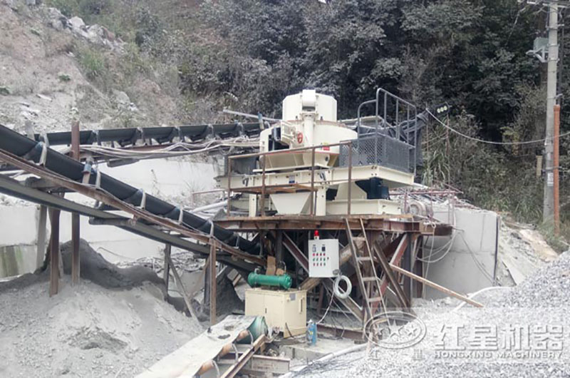 制砂機(jī)工作現(xiàn)場 制砂機(jī)工作現(xiàn)場