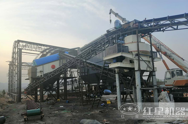 大理石制砂加工現(xiàn)場(chǎng) 大理石制砂加工現(xiàn)場(chǎng)